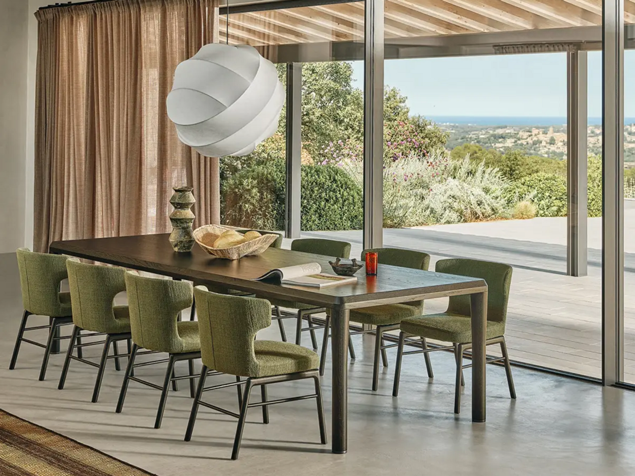 Kobo Dining Table