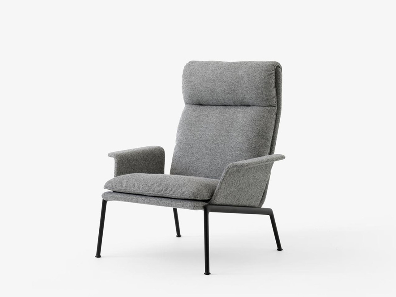 Muno LN17 Highback Lounge Chair