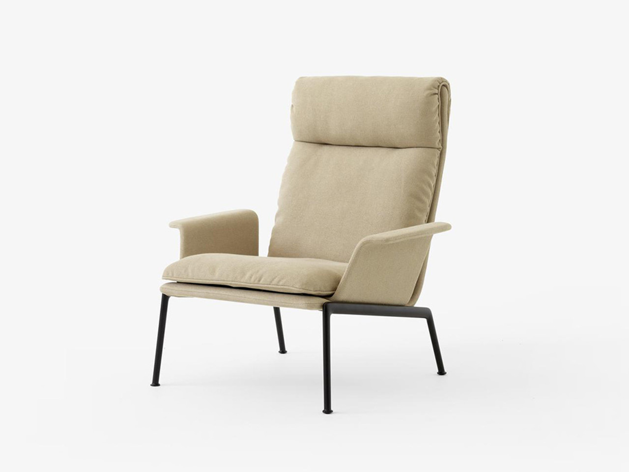 Muno LN17 Highback Lounge Chair