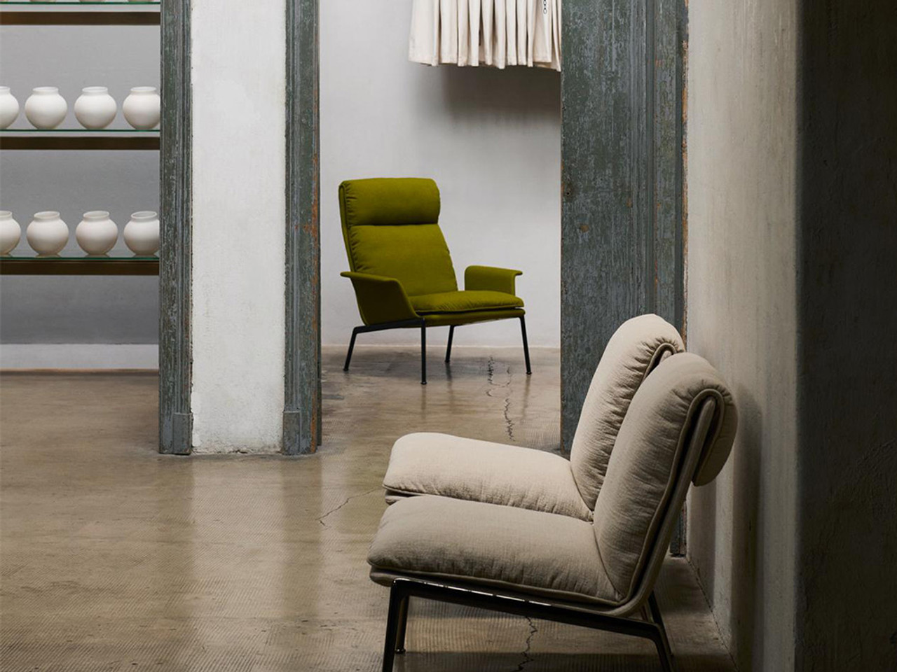 Muno LN17 Highback Lounge Chair