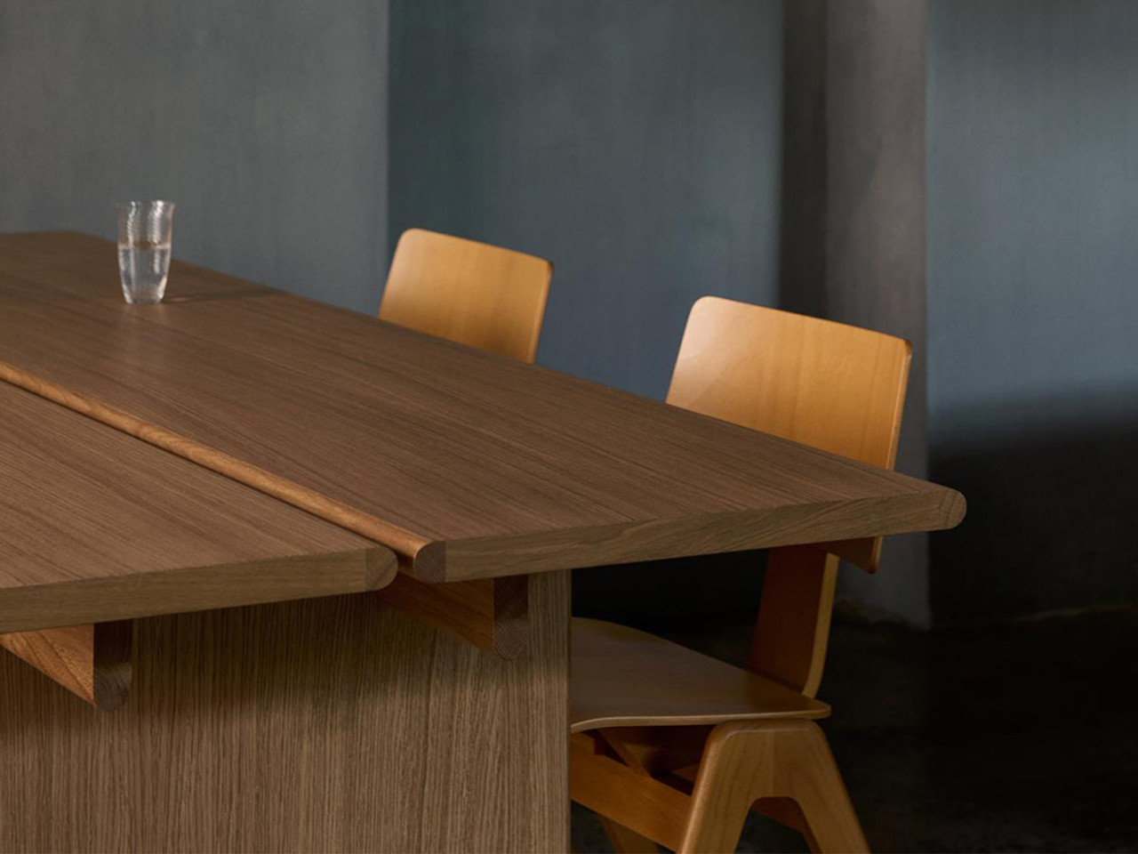Ita OS1/OS2 Dining Table