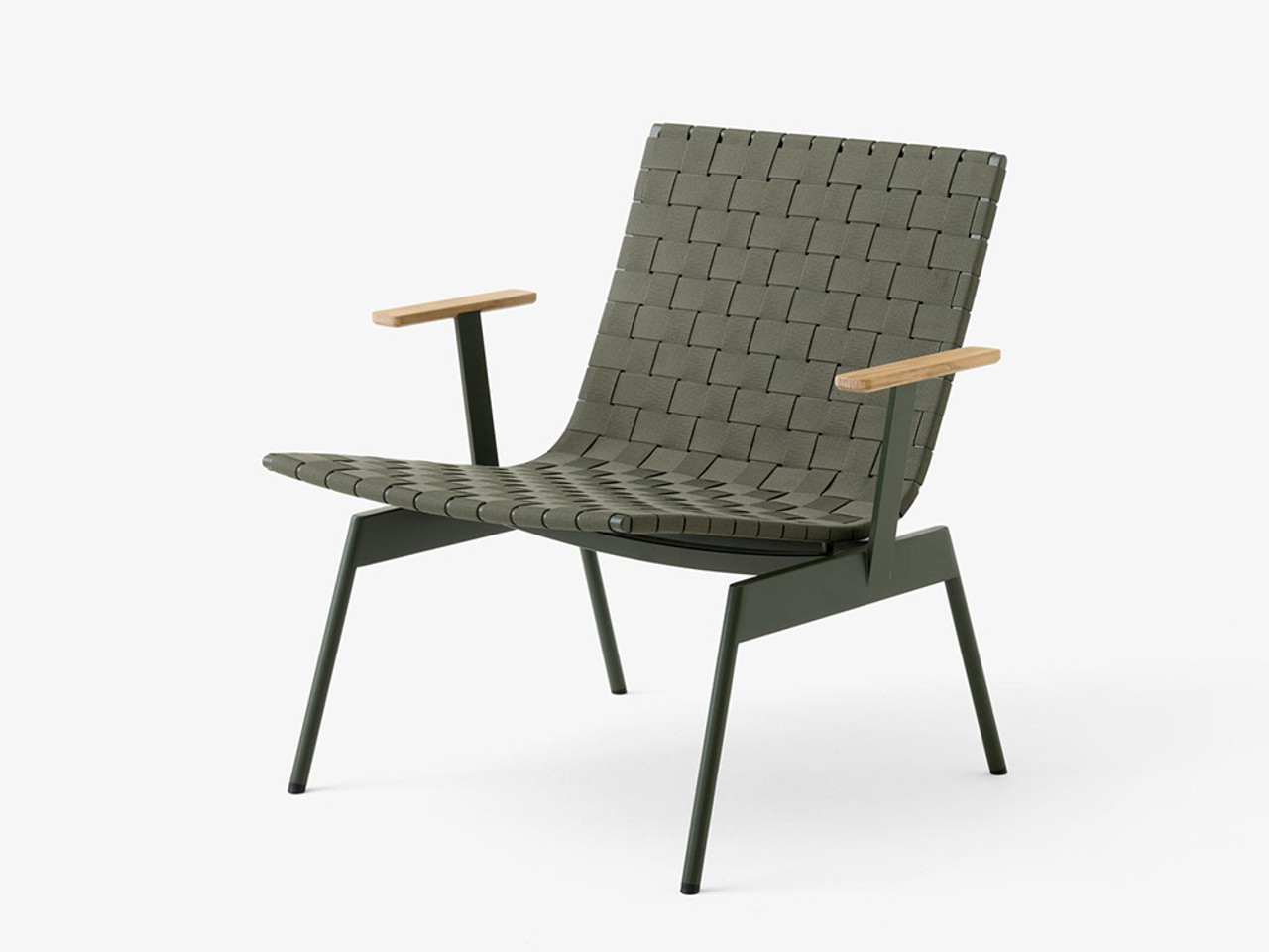 Ville AV44/AV45 Lounge Chair