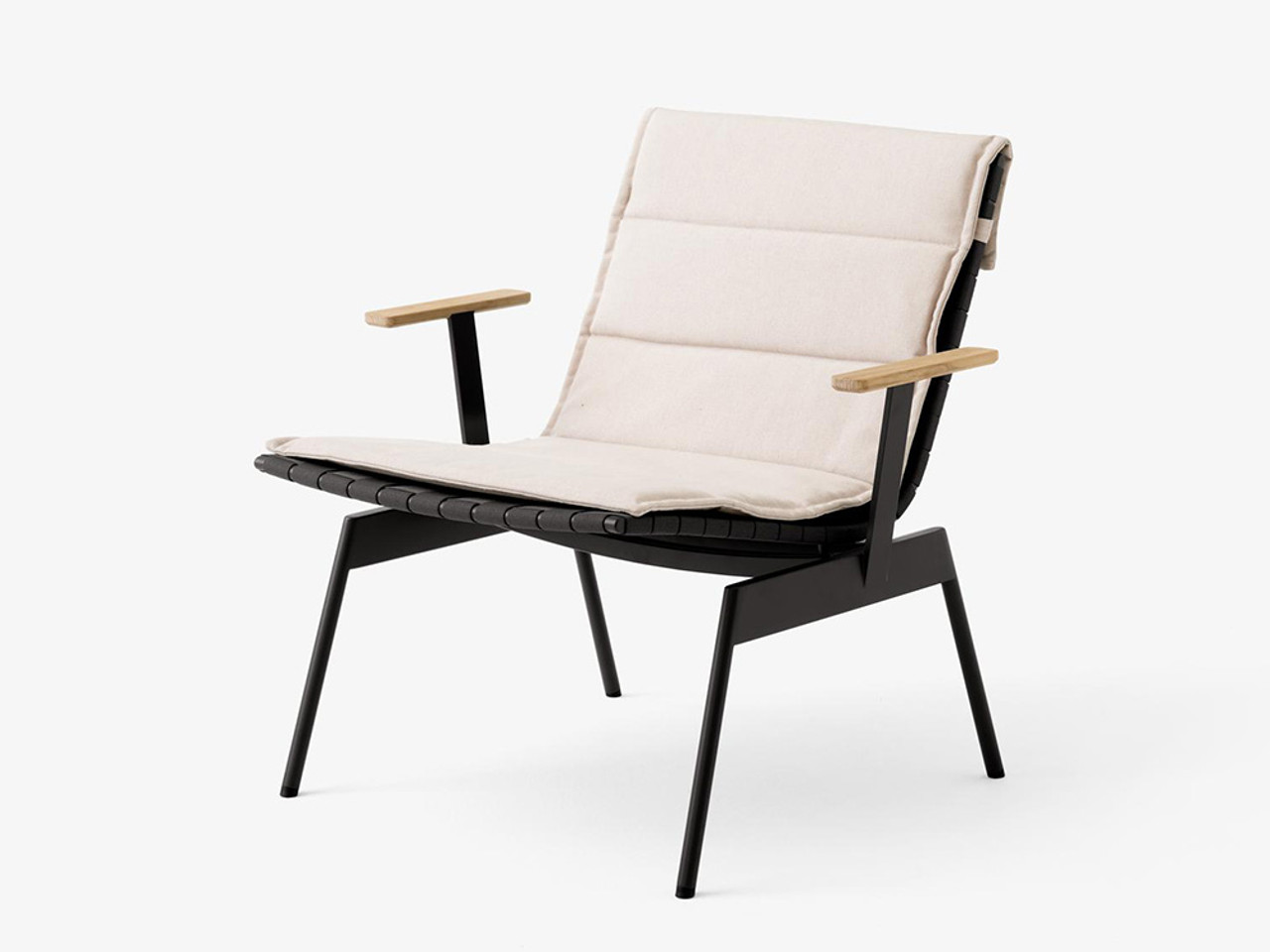 Ville AV44/AV45 Lounge Chair