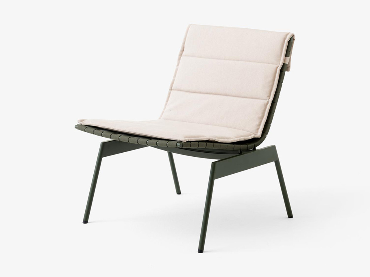 Ville AV44/AV45 Lounge Chair