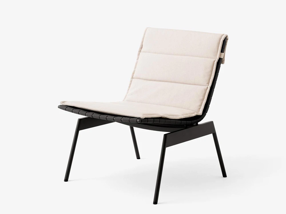 Ville AV44/AV45 Lounge Chair
