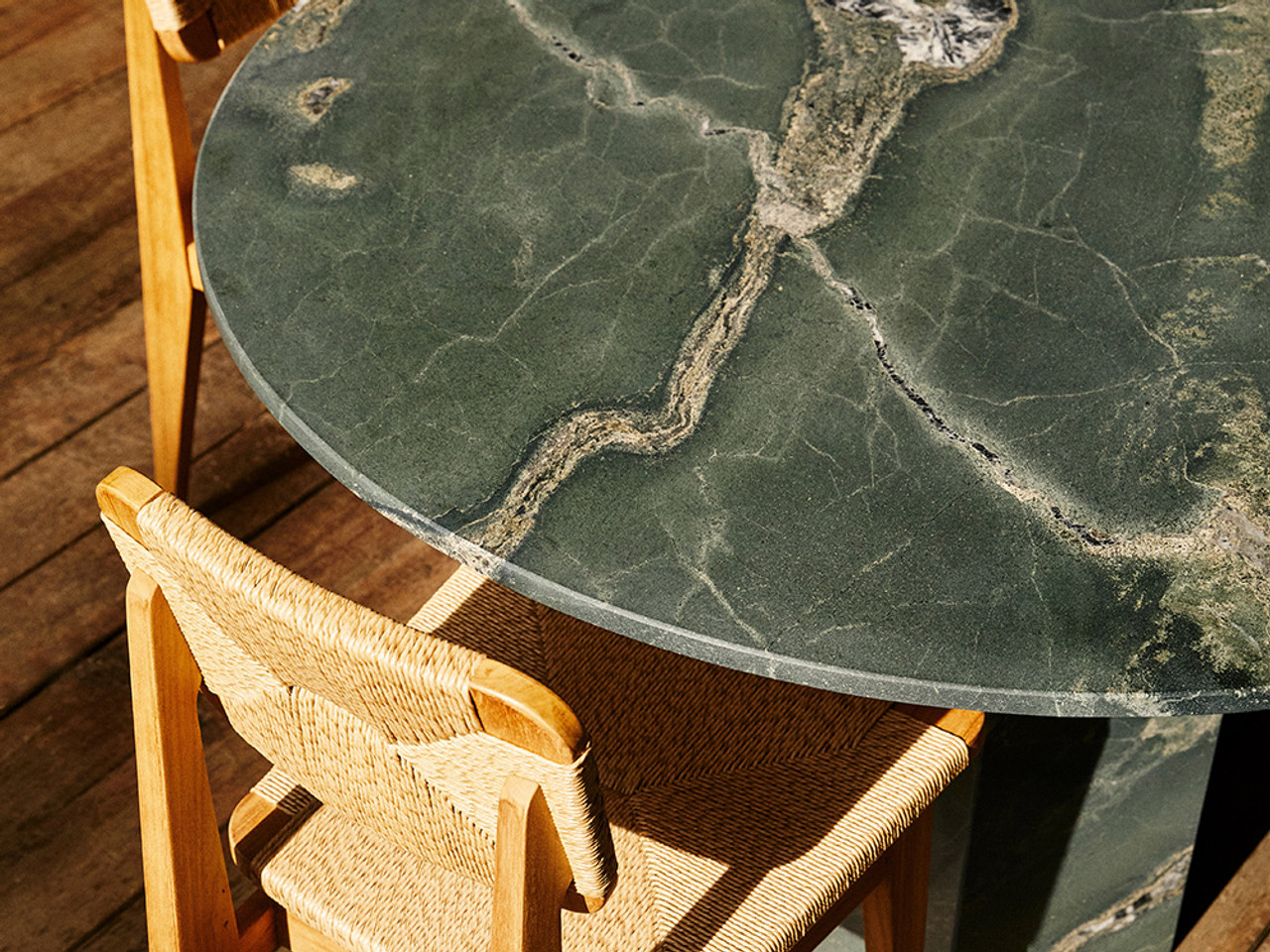 Epic Outdoor Elliptical Dining Table - Botanic Green Quartzite