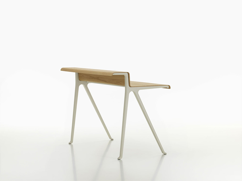 Courier Desk