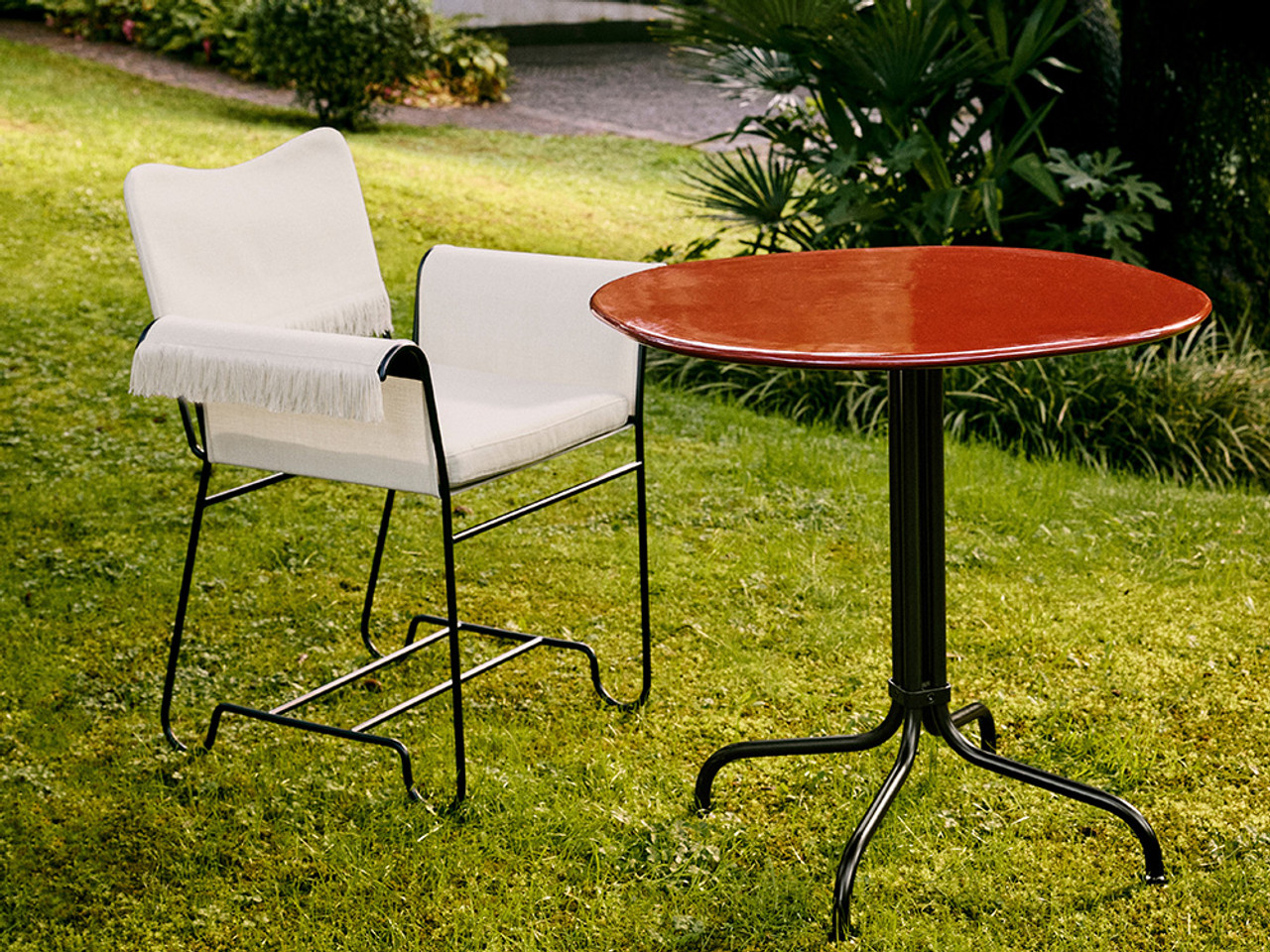 Carmel Bistro Lounge Table