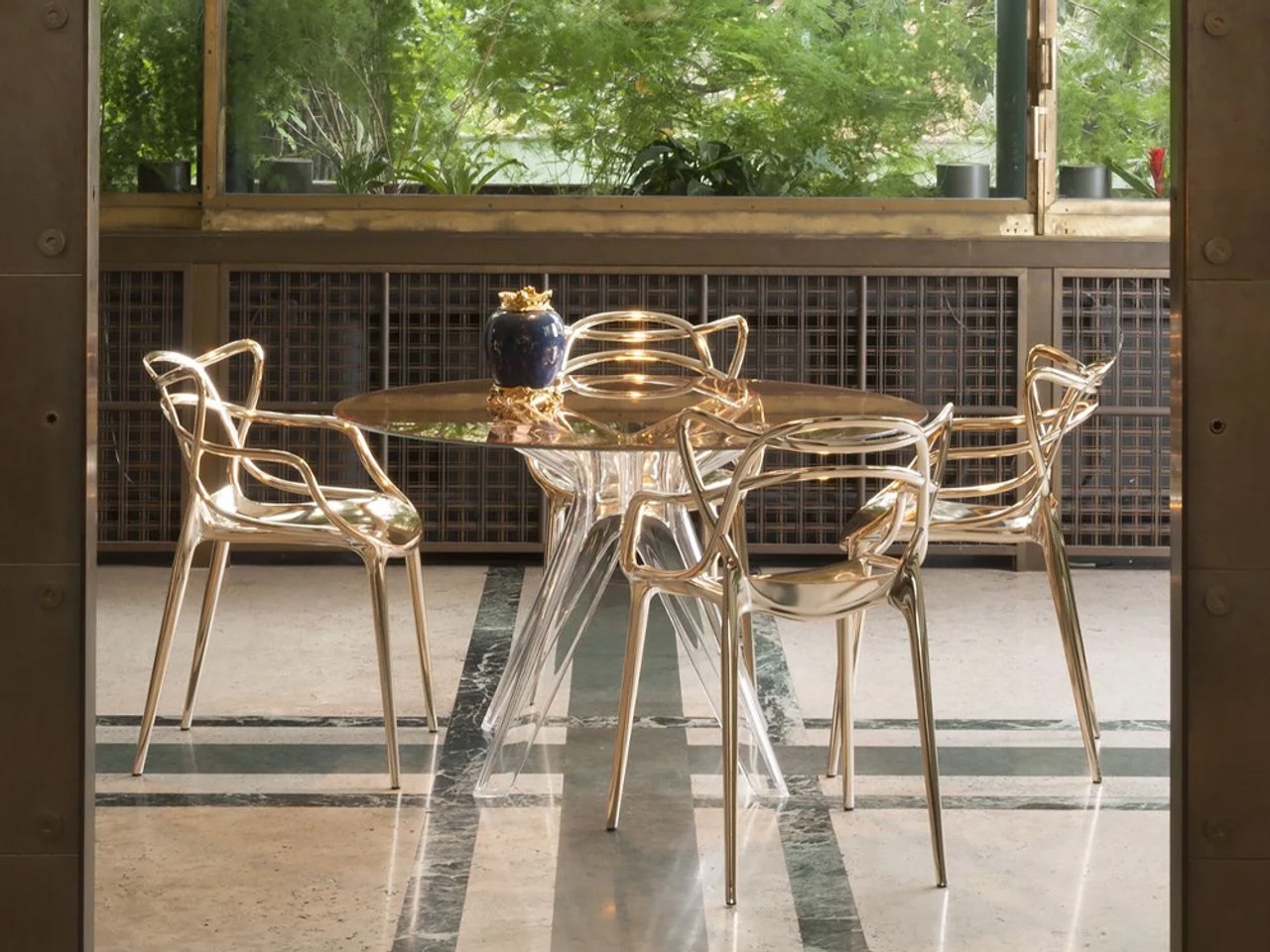 Sir Gio Dining Table