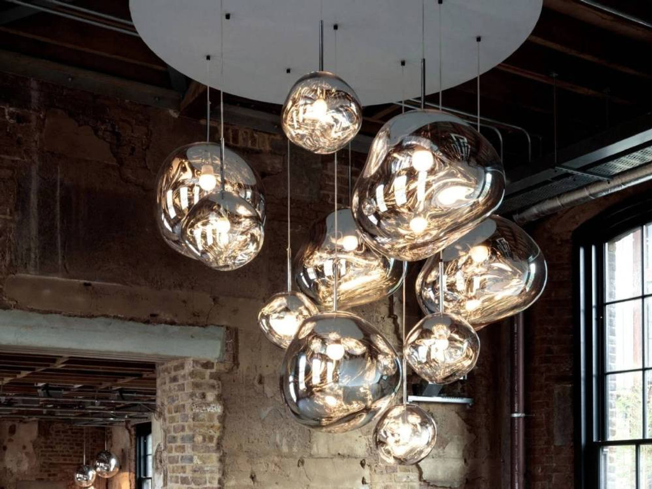 Melt Mega Chandelier Round