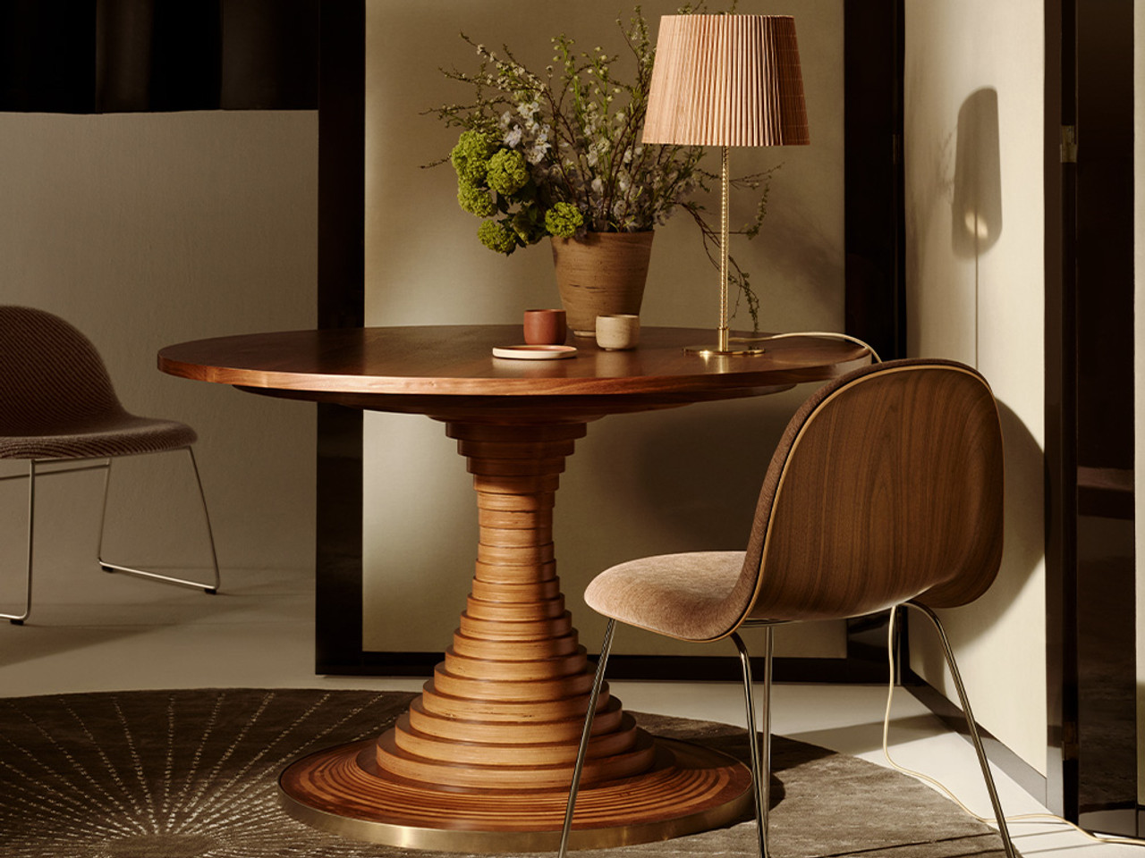 Dischi Dining Table