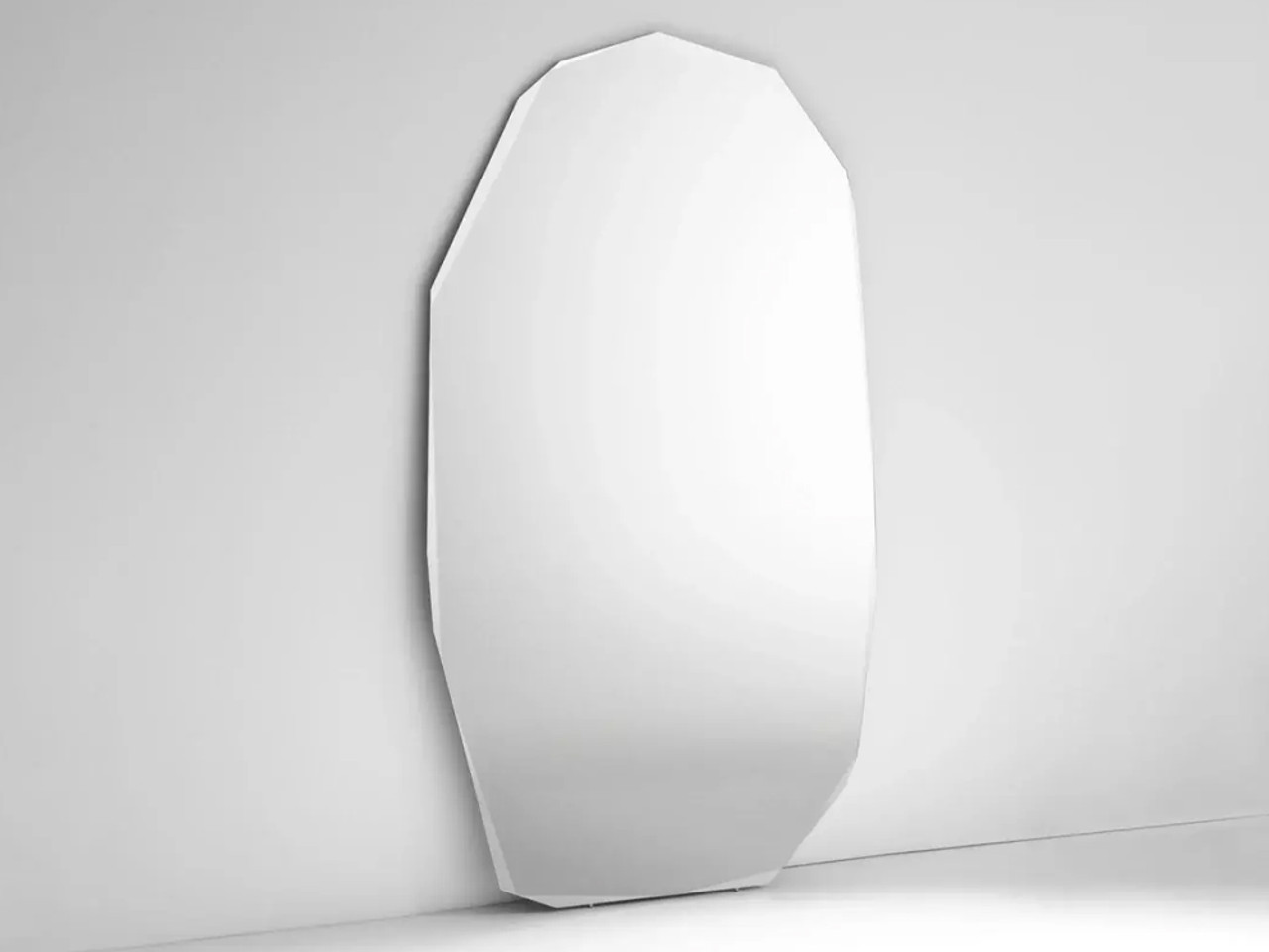 Kooh-I-Noor Standing Mirror - Quickship