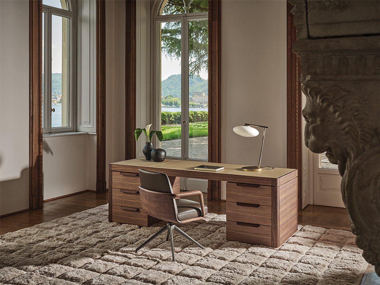 Agea Desk