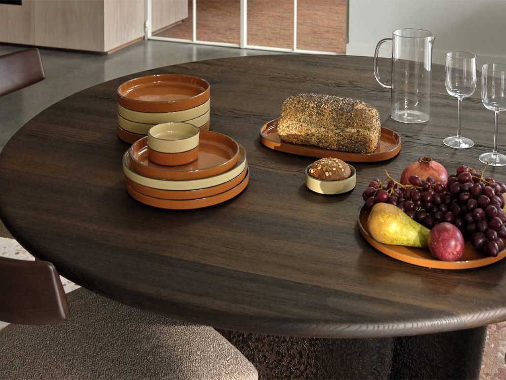 Camma Dining Table