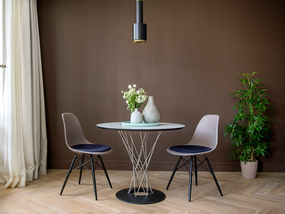 Eames DSW Fiberglass Chair + Cushion