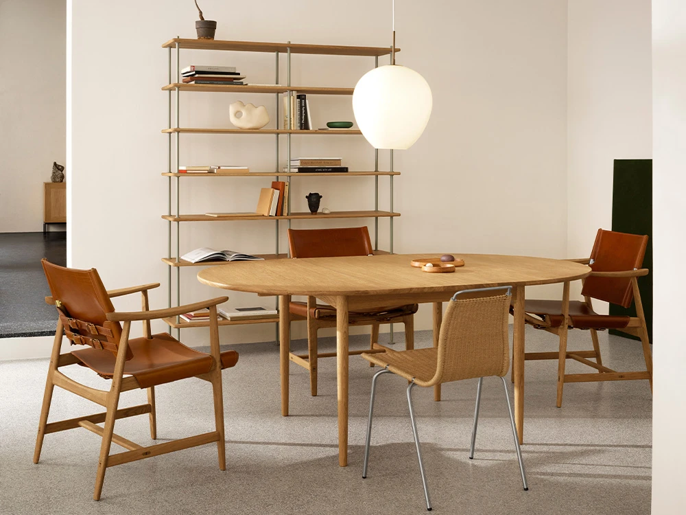BM0121 Dining Table