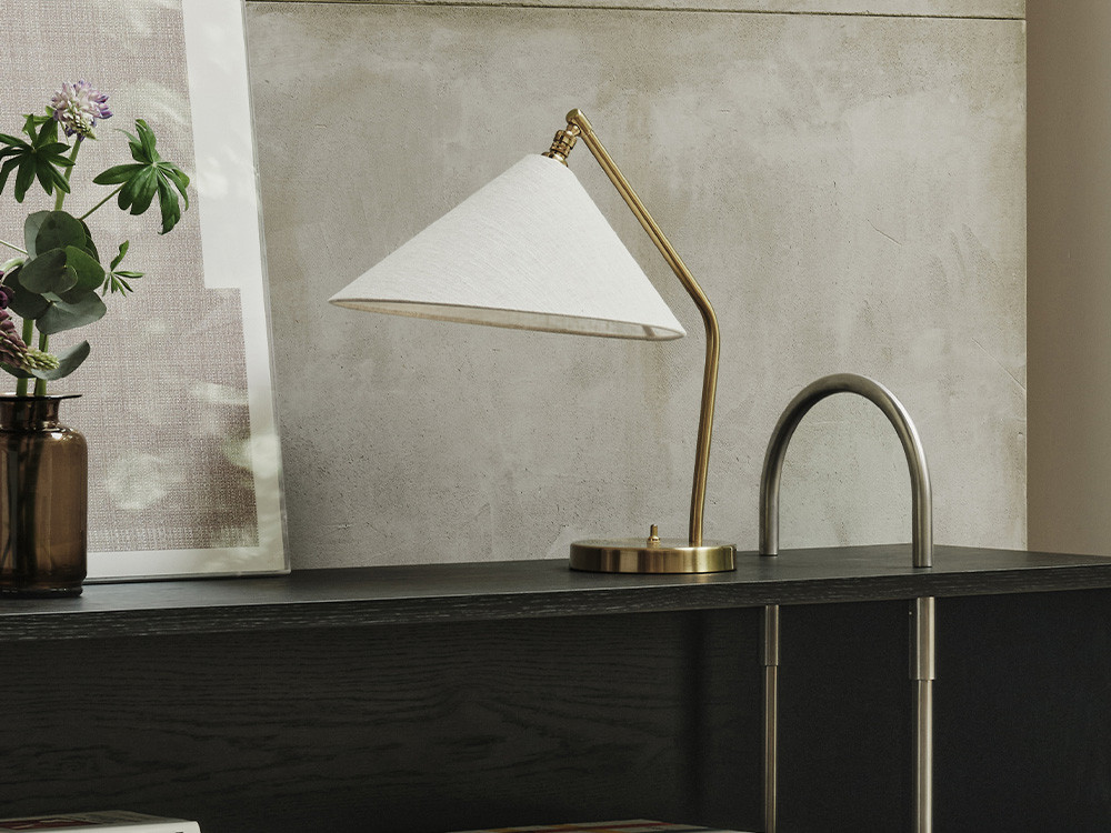 Grasshoppa Table Lamp