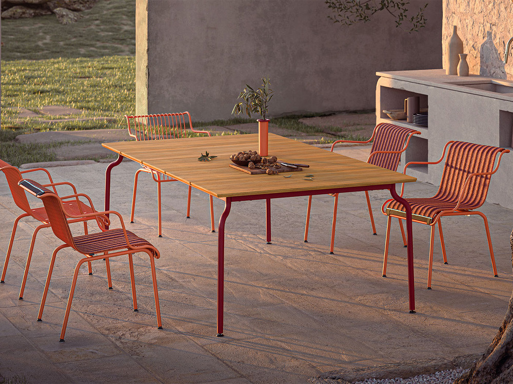 South Outdoor Dining Table