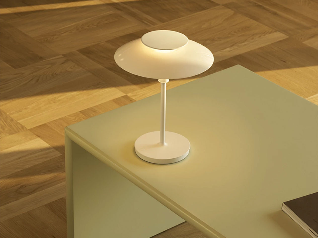PH 80 Portable Lamp