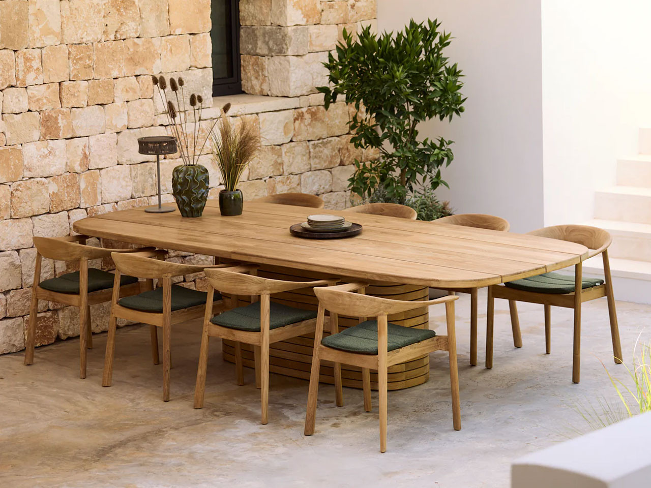 Mellow Outdoor Dining Table