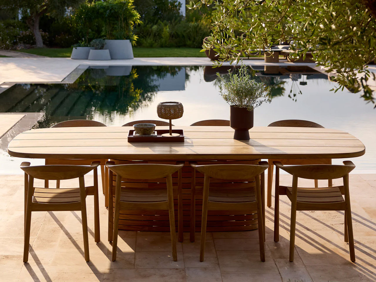 Mellow Outdoor Dining Table