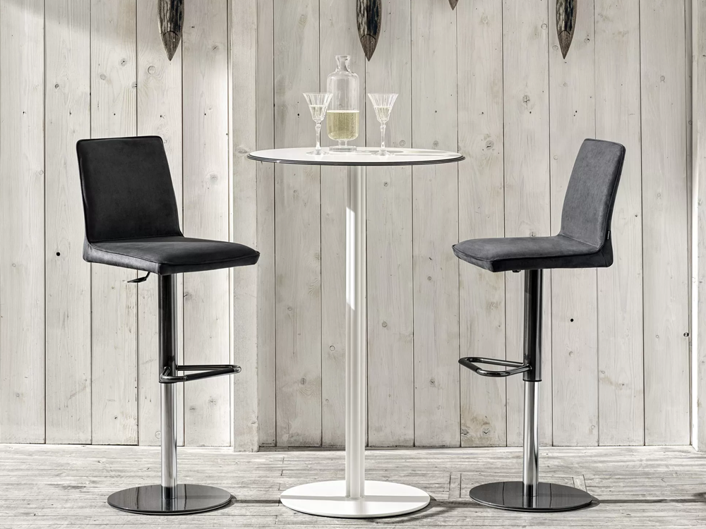 Nata Swivel Barstool
