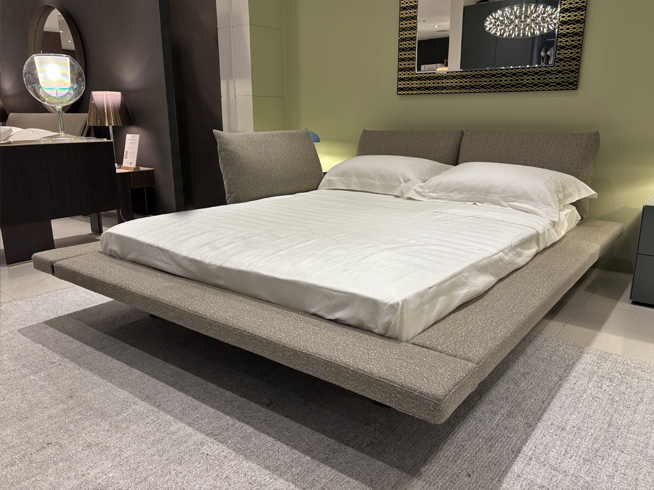 Peter Maly 2 Bed - Vanir Fabric