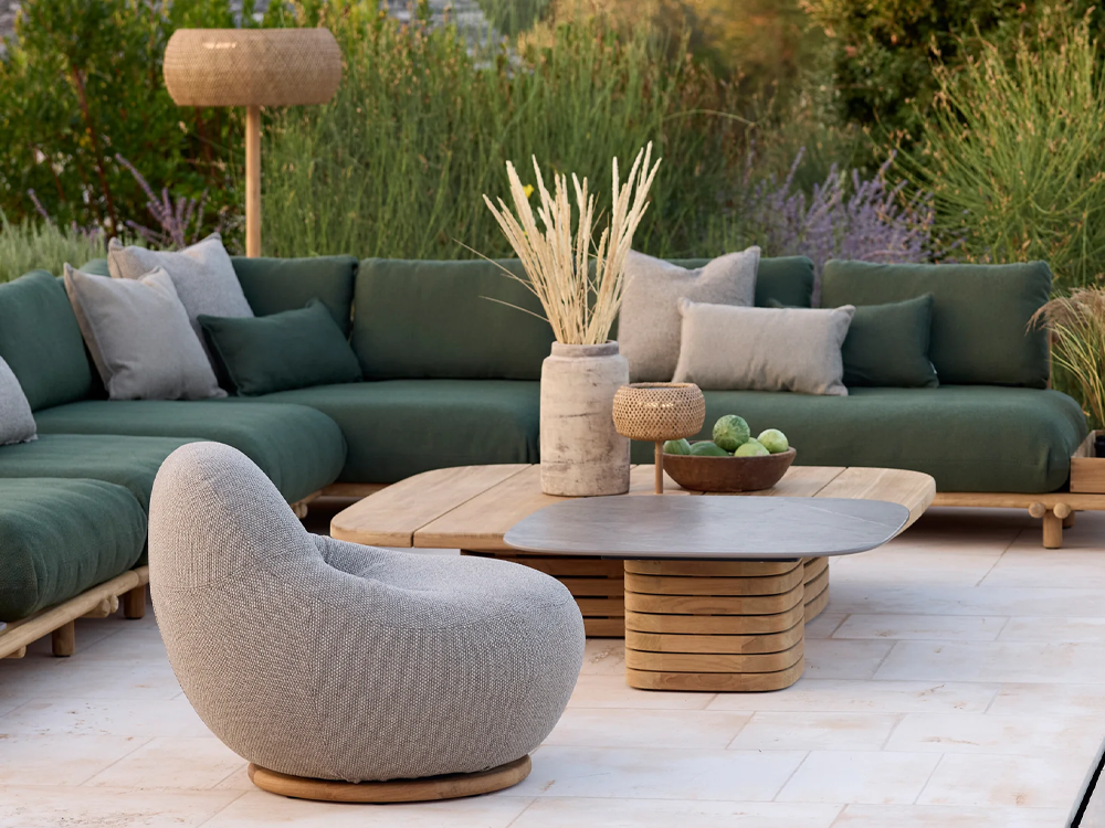 Mellow Outdoor Coffee Table