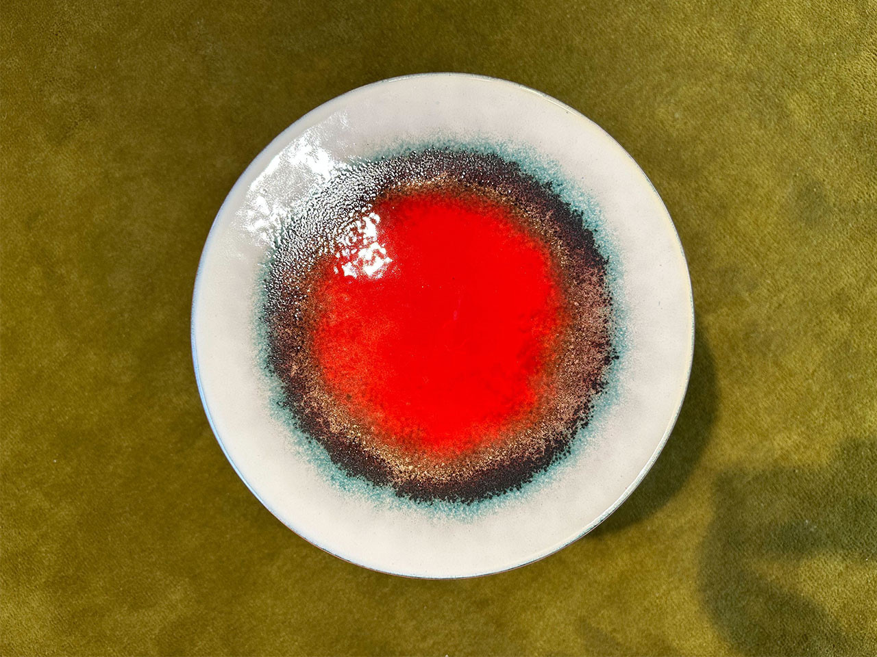 Mangiafuoco Side Table – Mars Enamelled Top & Natural Walnut Base