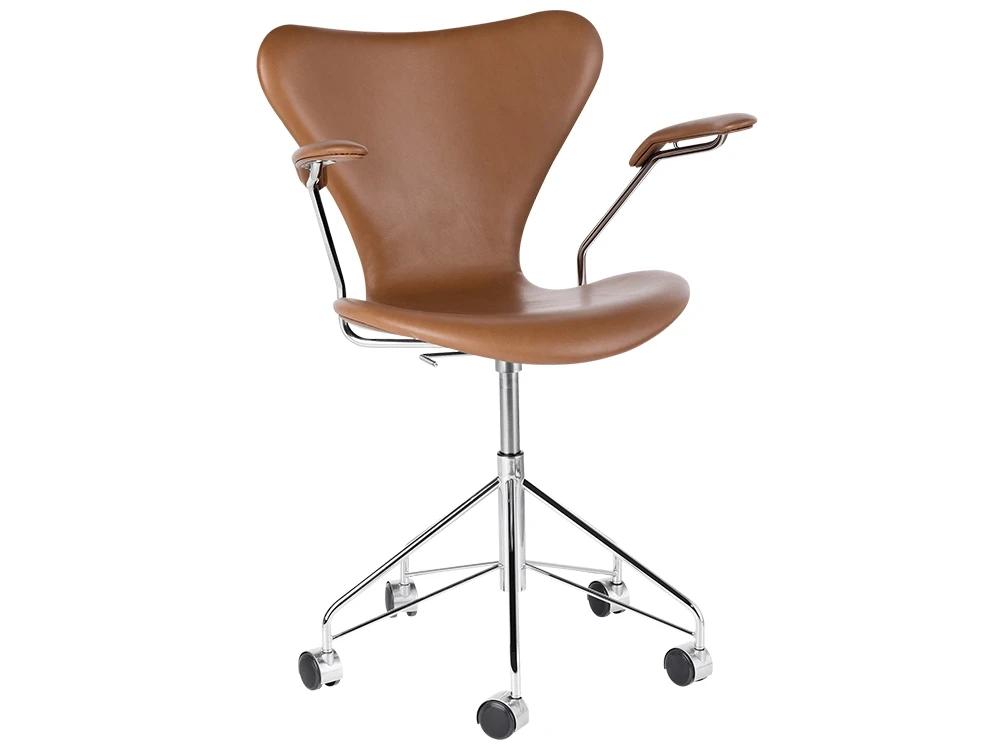 Series 7 3217 Swivel chair - Fully Upholstered