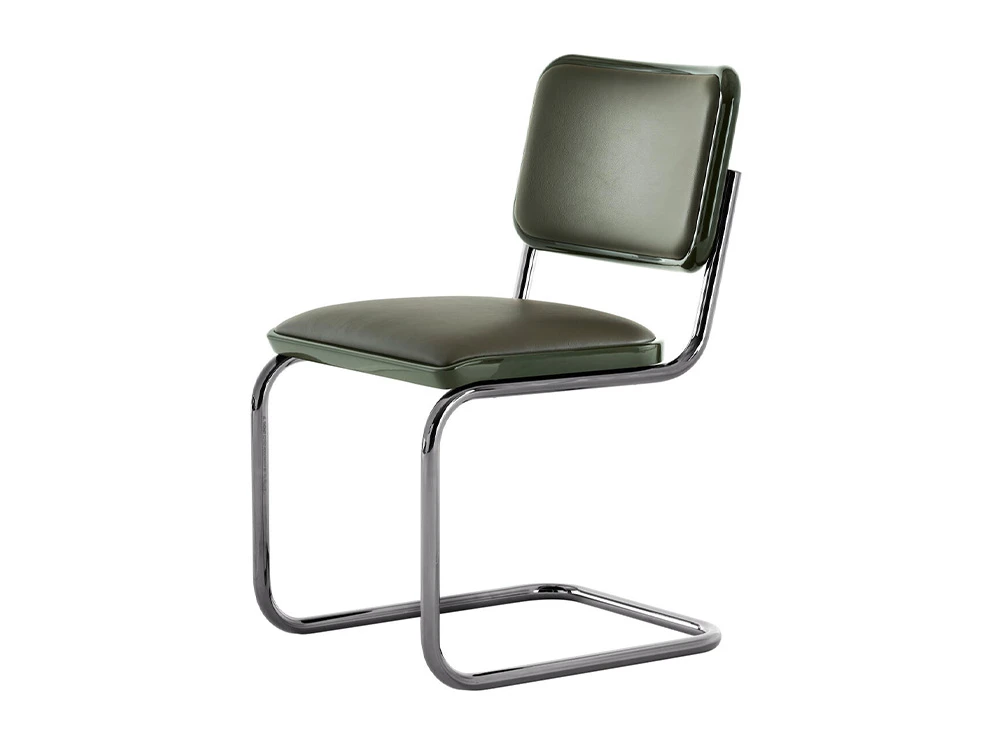 S 32 P Serious Chair