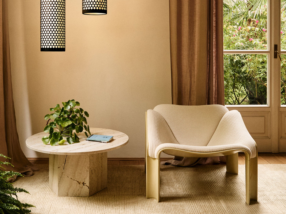 F300 Lounge Chair