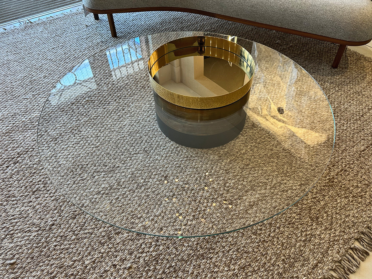 Haumea Coffee Table - 120 cm - Brass and Glass