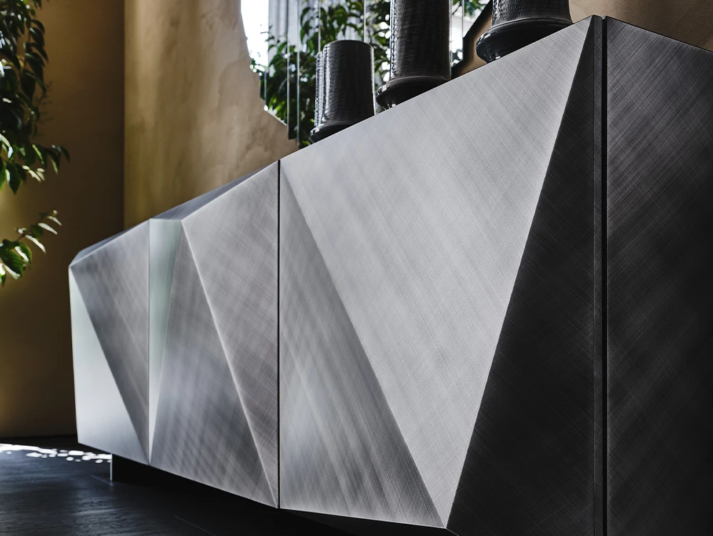 Kayak Sideboard