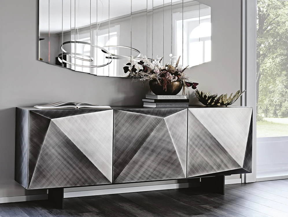 Kayak Sideboard