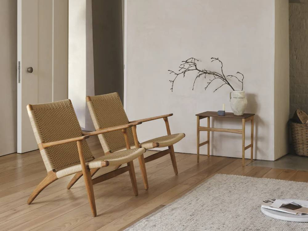 CH25 Lounge Chair