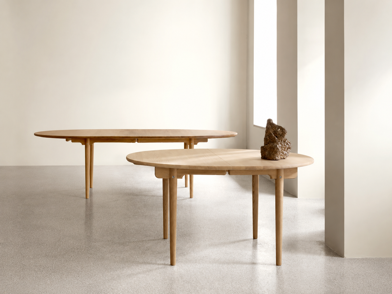 CH337 Dining Table