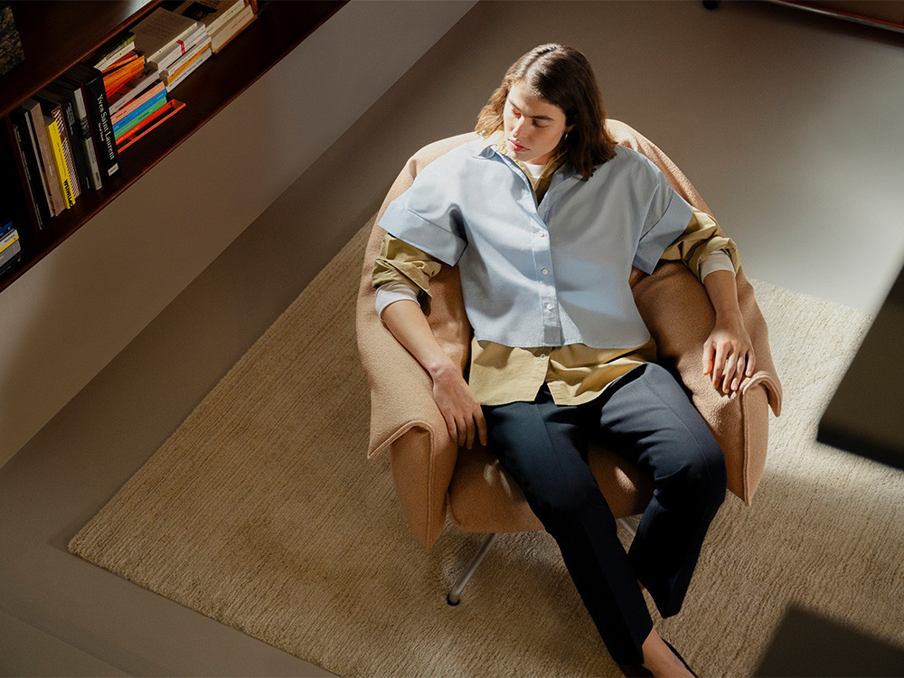 Bascule Lowback Lounge Chair - Star Base