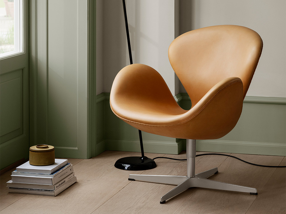 Swan Lounge Chair