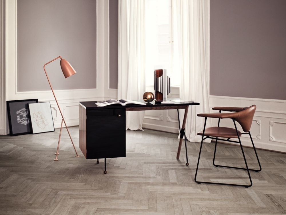 Gubi Masculo Dining Chair - Sledge Base - by GamFratesi 