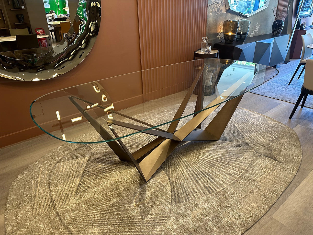 Skorpio Dining Table 240 cm - Extra Clear Glass & Brushed Bronze
