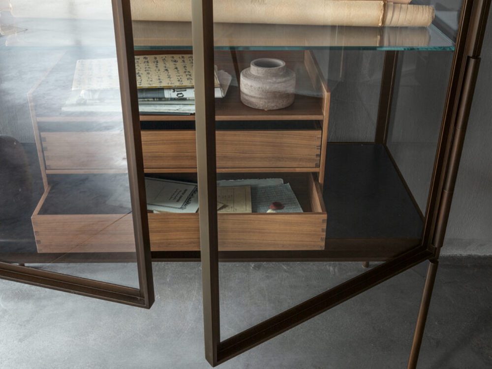 Galerist Glass Cabinet