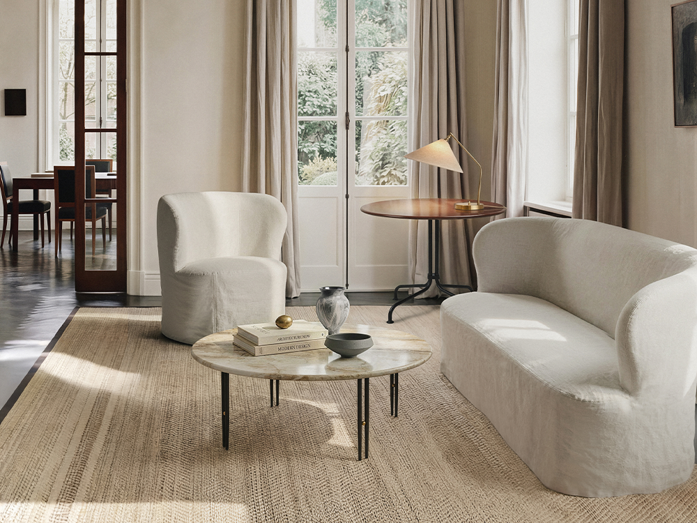 Stay Swivel Lounge Chair