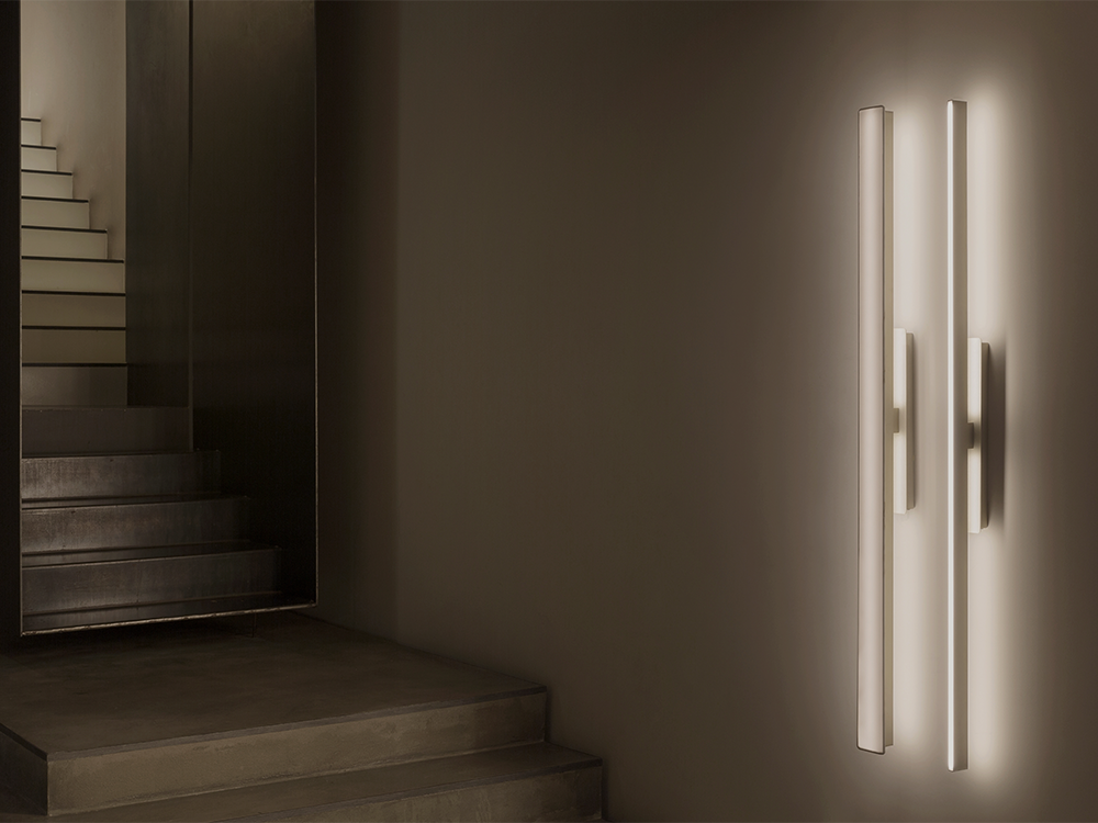 Fly Wall Light