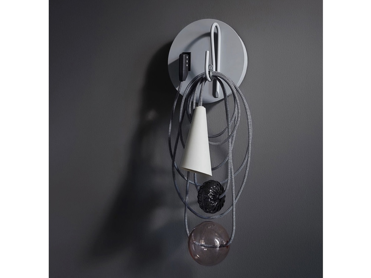 Foscarini Filo Wall Light by Andrea Anastasio 
