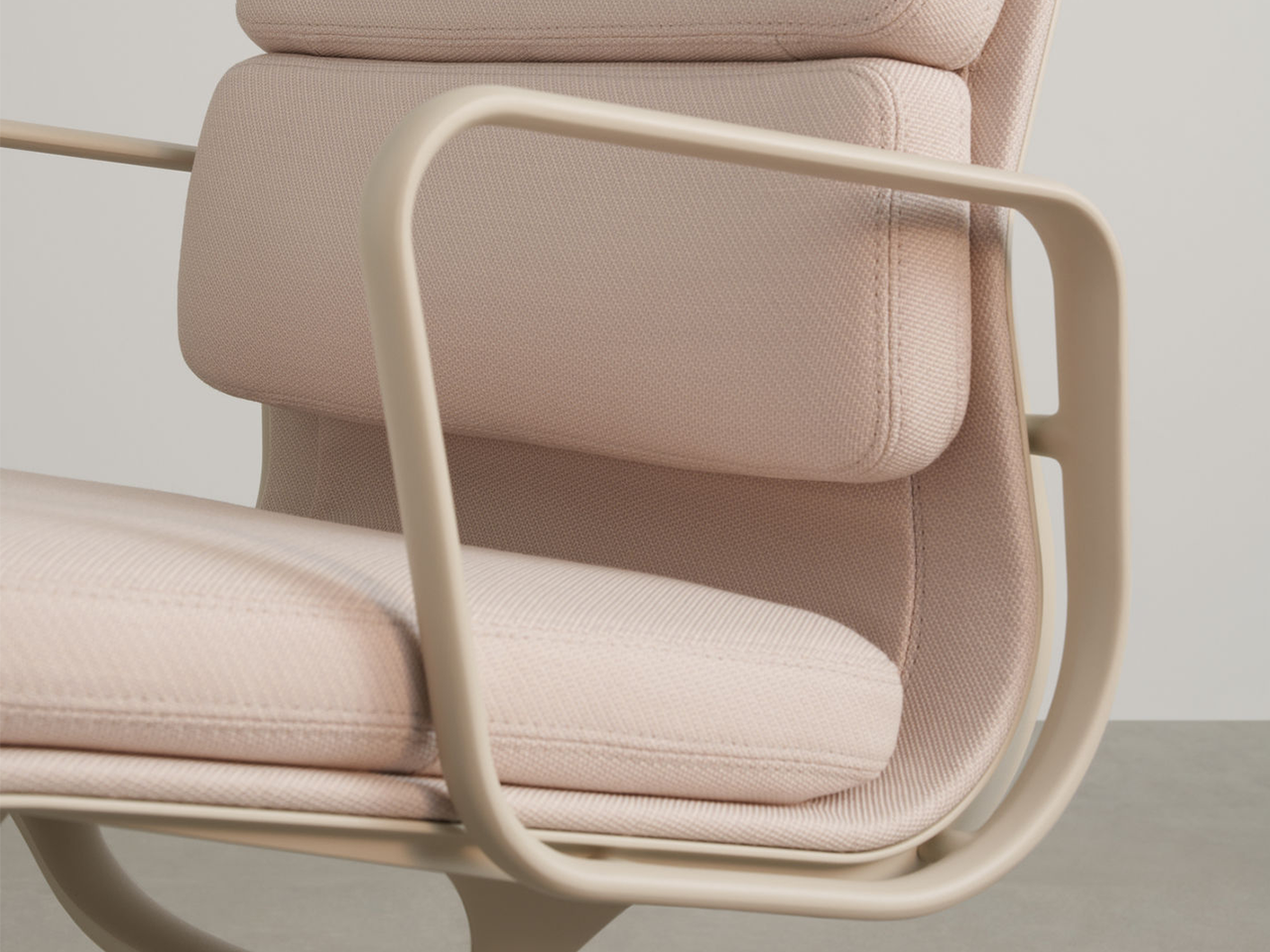 Eames Soft Pad EA 208 Swivel Office Chair