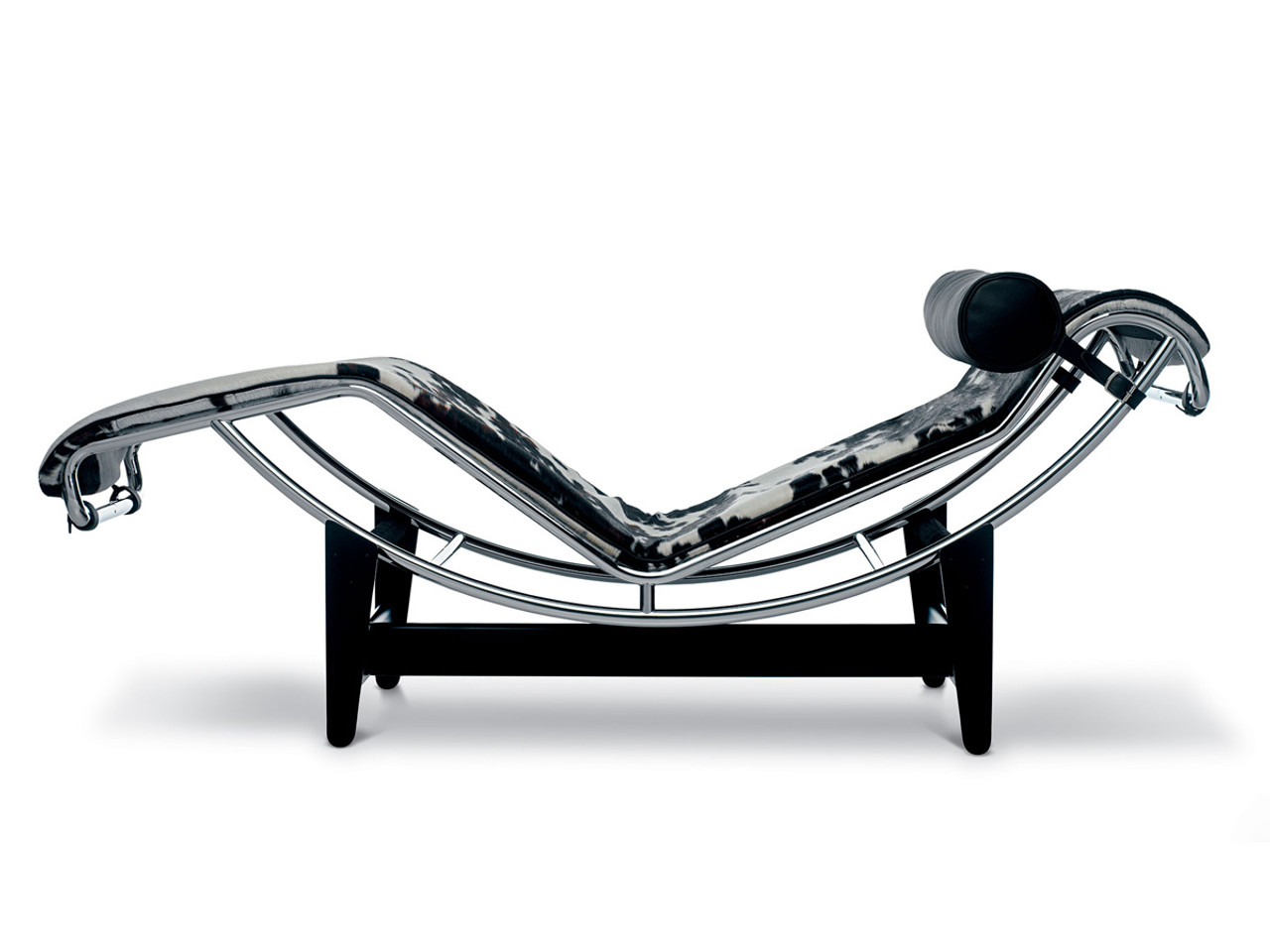  Cassina LC4 Chaise Lounge by Le Corbusier, Pierre Jeanneret, Charlotte Perriand