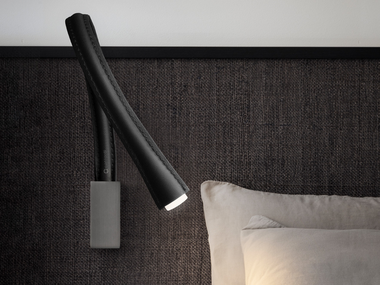 Flexiled Wall Light