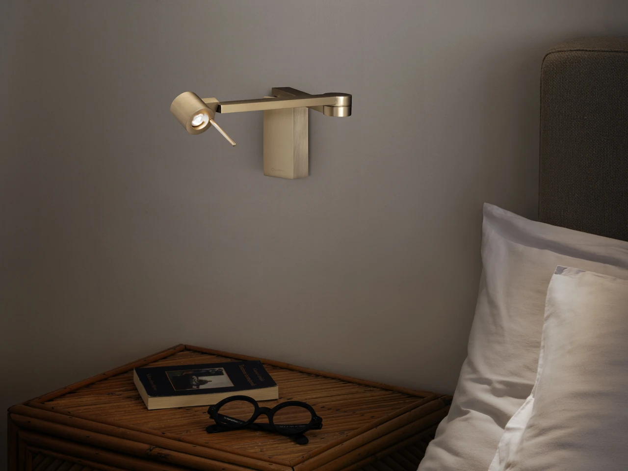 Manhattan AP Wall Light