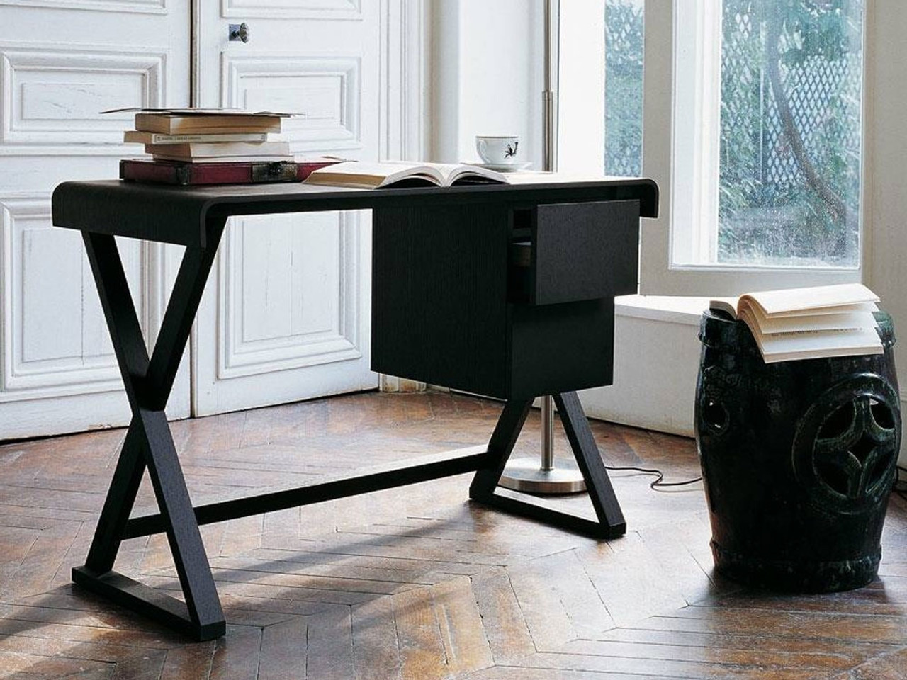 Sidus Writing Desk